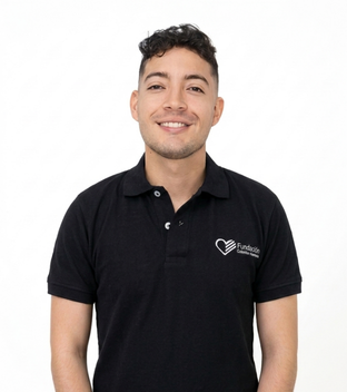 <p>“Soy un profesor de idiomas apasionado por lo enseñanza y por encontrar siempre nuevas formas de transmitir conocimientos a mis estudiantes. Viví y trabajé en Alemania y estoy siempre presto a compartir toda mi experiencia con gusto a mis estudiantes”</p>
