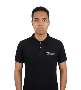 <p>“Descubrí la lengua alemana al comenzar mis estudios universitarios. Lo que más me encantó fue que este idioma era diferente al resto. Además, me abierto muchas puertas y permitido conocer personas maravillosas. Por este motivo me gusta transmitirles a mis estudiantes mi amor hacia este idioma a través de actividades lúdicas y creativas”</p>
