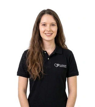 <p>“Nací y crecí en Alemania, pero me siento en casa en muchas partes del mundo. Aprender nuevos idiomas me encanta, Por eso quiero que mis alumnos tengan una experiencia maravillosa al aprender mi lengua materna”.</p>
